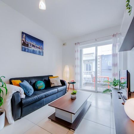 Prime Location, Modern Apartment In St Julian'S, Paceville, Apt 8 By Vaganza Saint Julian's ภายนอก รูปภาพ
