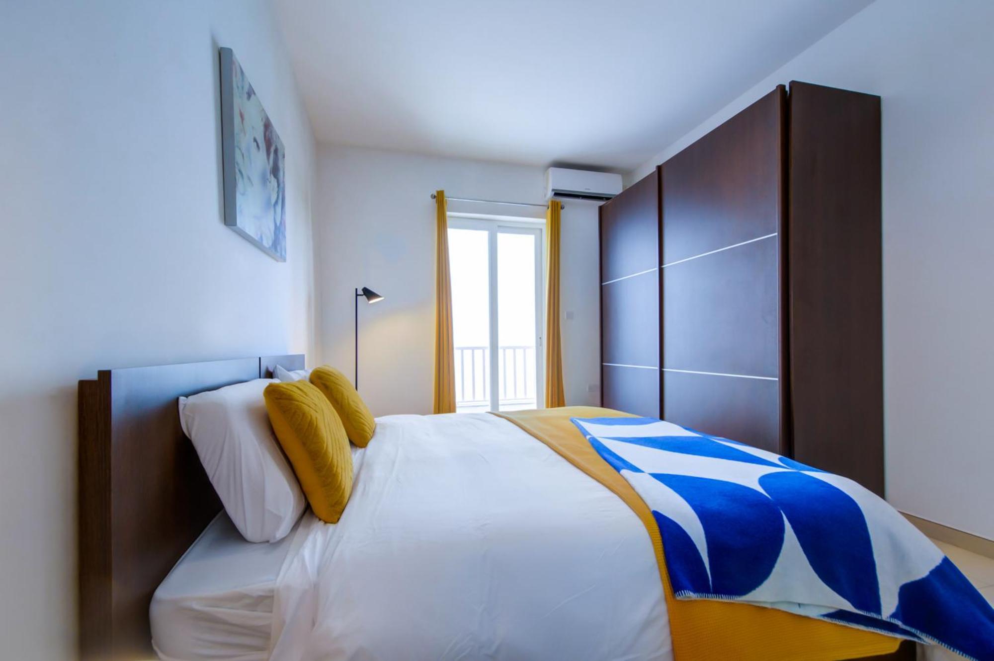 Prime Location, Modern Apartment In St Julian'S, Paceville, Apt 8 By Vaganza Saint Julian's ภายนอก รูปภาพ
