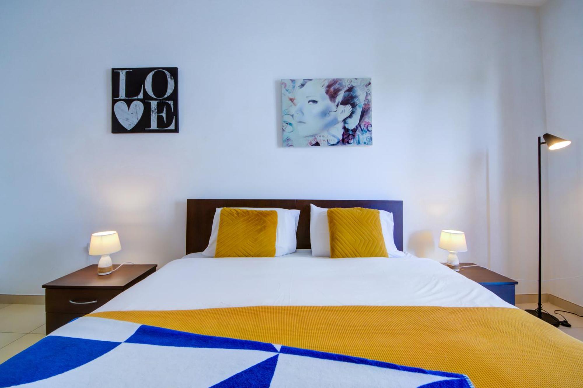 Prime Location, Modern Apartment In St Julian'S, Paceville, Apt 8 By Vaganza Saint Julian's ภายนอก รูปภาพ