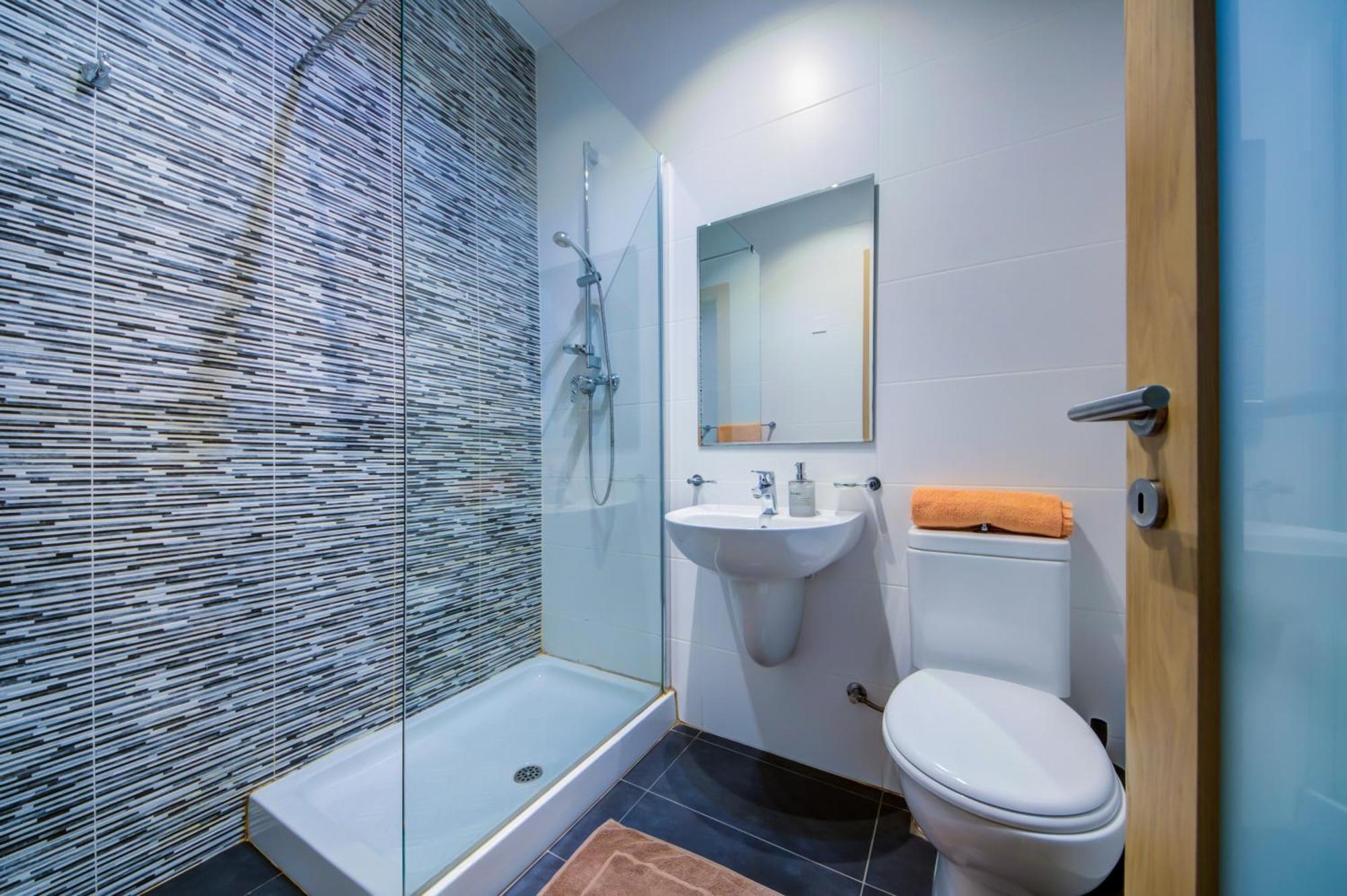 Prime Location, Modern Apartment In St Julian'S, Paceville, Apt 8 By Vaganza Saint Julian's ภายนอก รูปภาพ